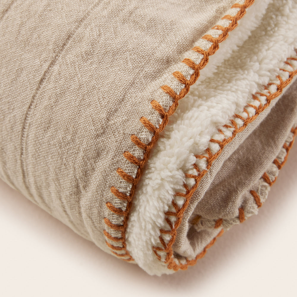 Couvre-lit DASHAN beige naturel et feston carame - 5