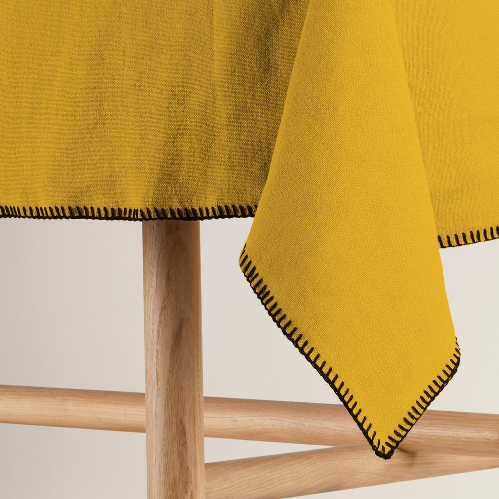 Nappe Rectangulaire NINO en Lin Ocre et Bords Noirs 100% Naturel - 5