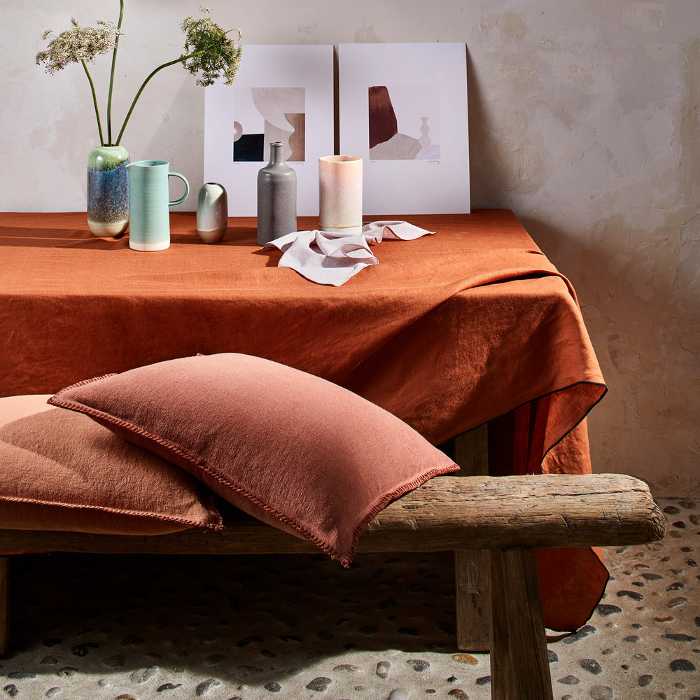 Nappe Carrée CARLINA en Lin Lavé Terracotta et Bourdon Noir - 4