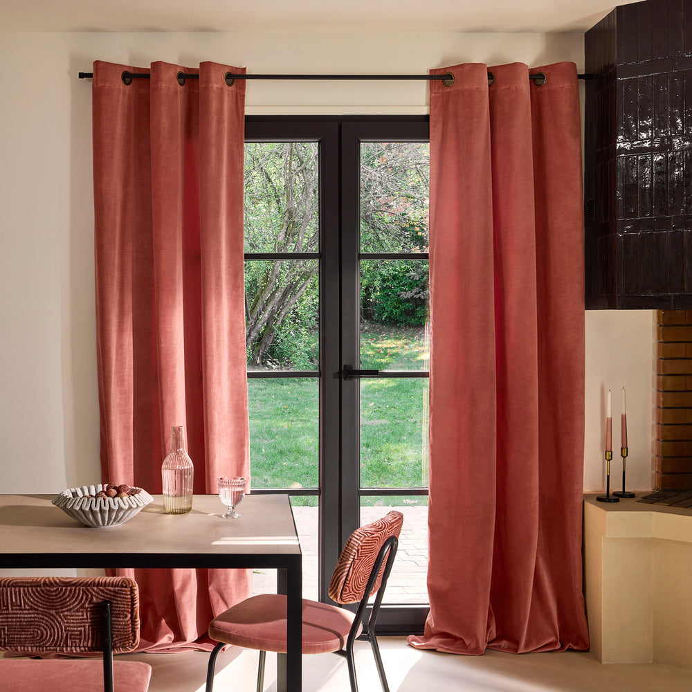 Rideau de Velours à Oeillets Dorés DALILA - Pêche Rosé, Élégance Raffinée pour Décoration Intime et Chic