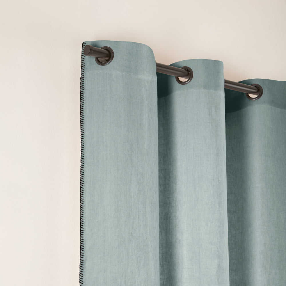 Rideau en lin lavé Nino - Oeillets noirs, bordure festonnée et coloris vert de gris - 5