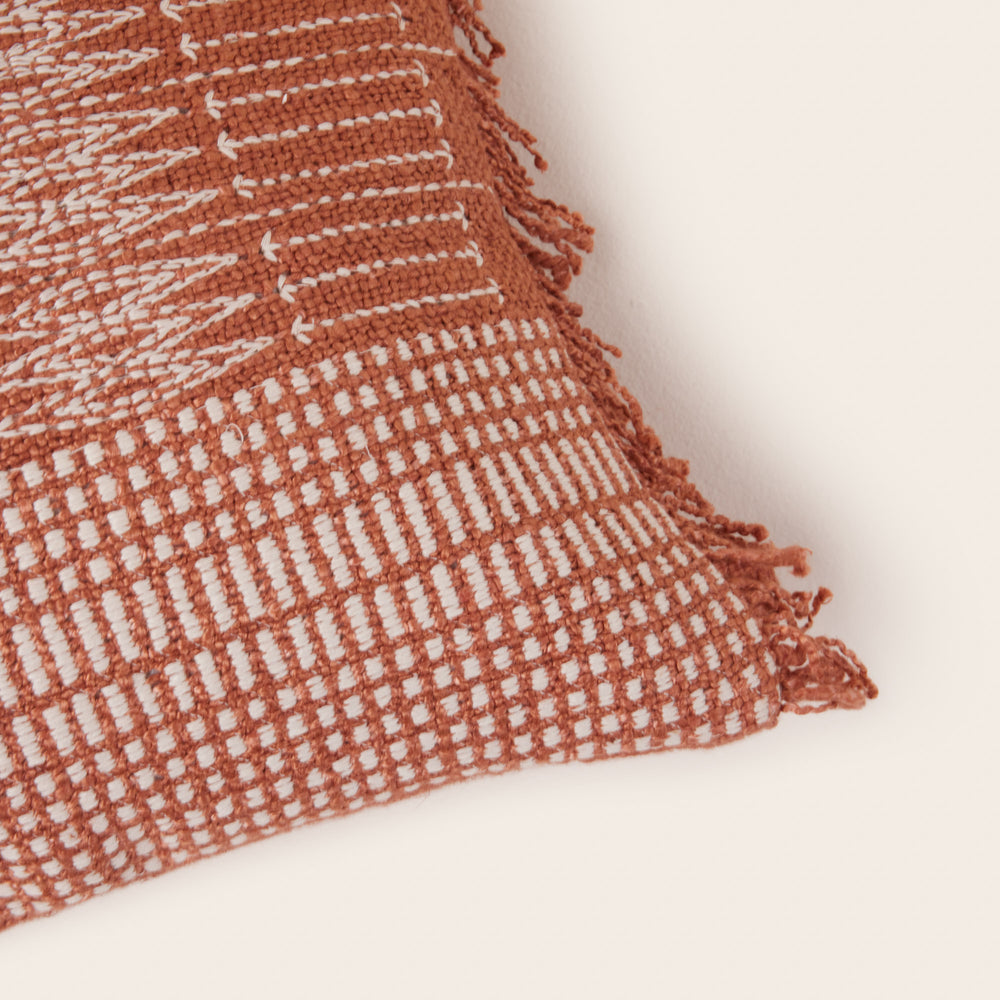 Housse de coussin carrée MELKI – Orange Cuivrée pour un Style Bohème Élégant - 5