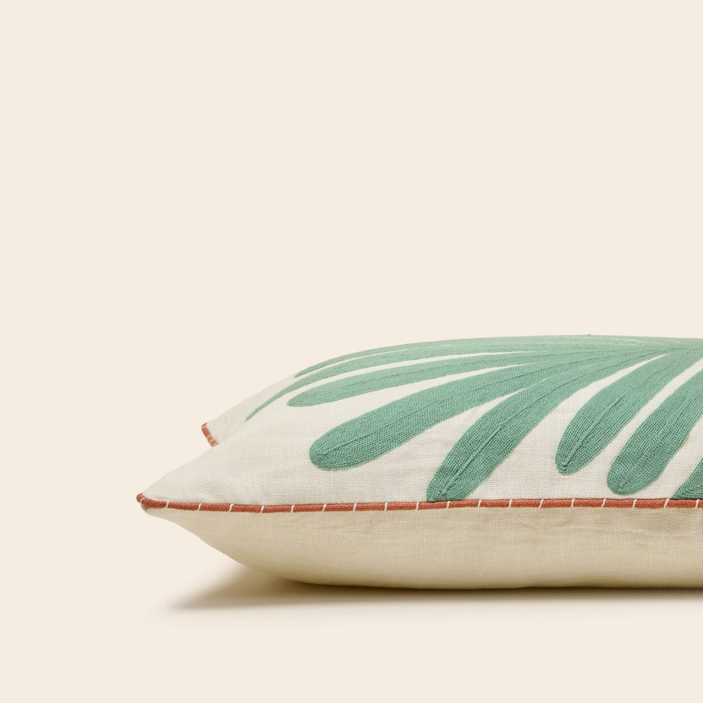 Housse de coussin TROPI motif feuille de palme - Écru et Vert Tropique - 5