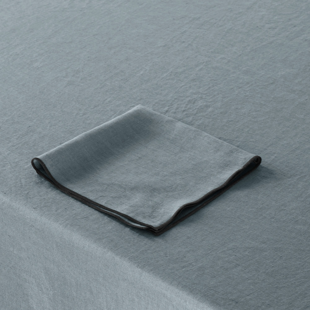Nappe carrée CARLINA lin lavé Vert de Gris et Bourdon Noir – 100% fibre végétale pour parure de table élégante - 8