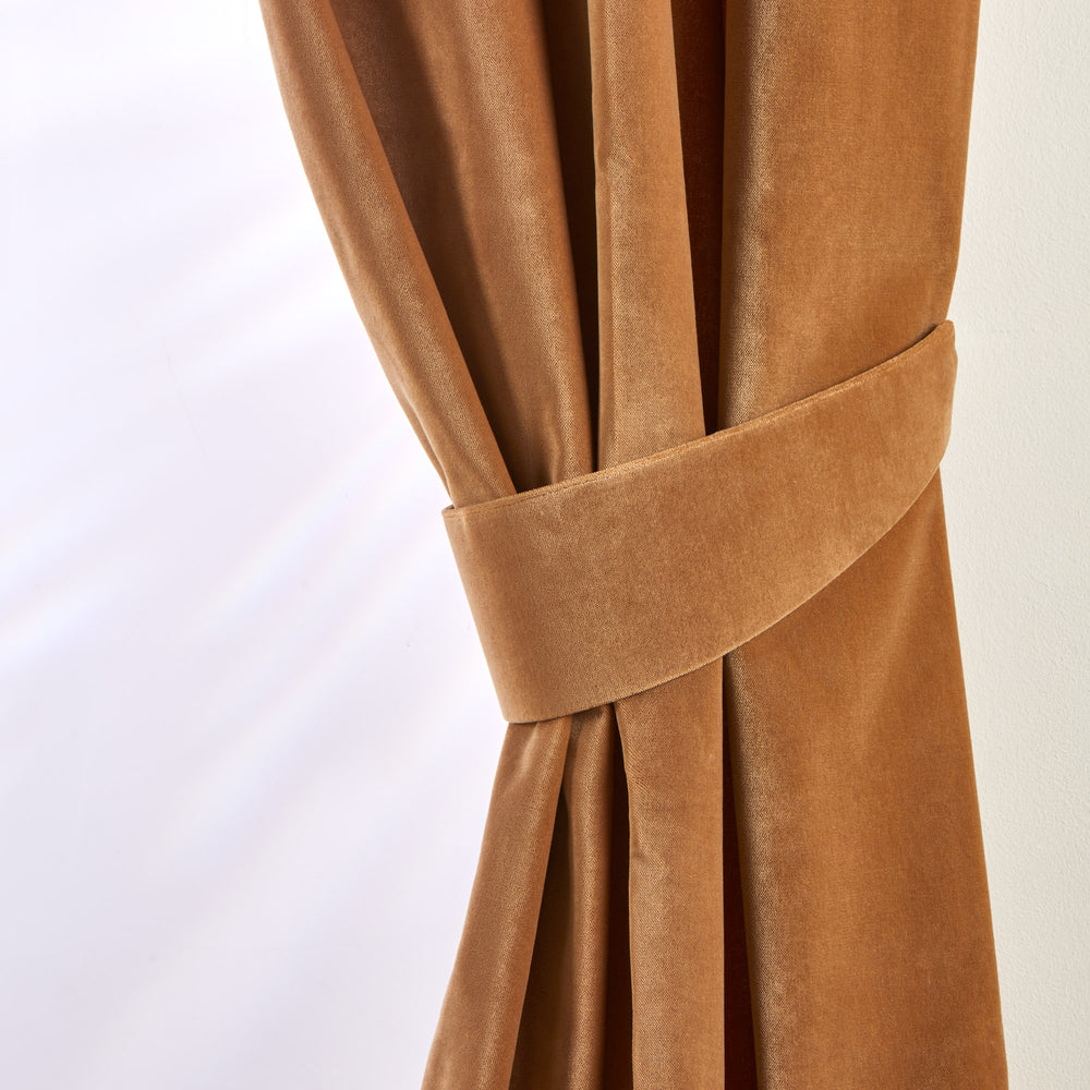 Embrasse DARIO camel - Design généreux et tissu velouté pour un maintien élégant des rideaux - 4