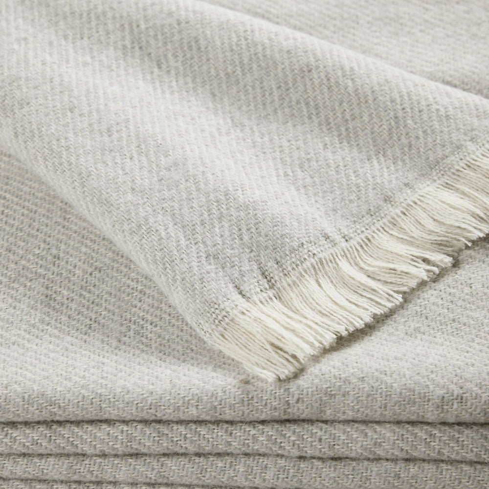 Couverture plaid Goran - Ecru et gris perlé - 2