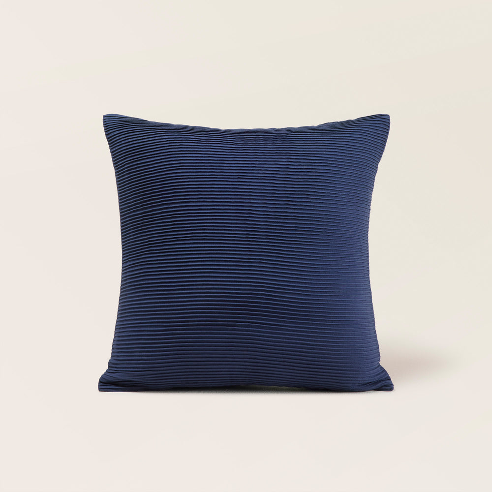 Housse de Coussin Ondine en Coton Indigo avec Détails Plissés