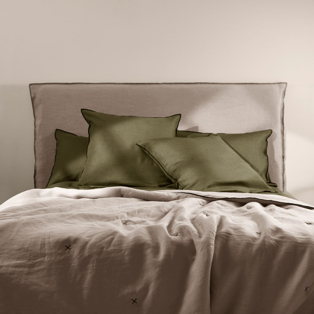 Couvre-lit matelassé CARLINA 100 % lin lavé coloris ficelle et bourdon noir doux et élégant - 3