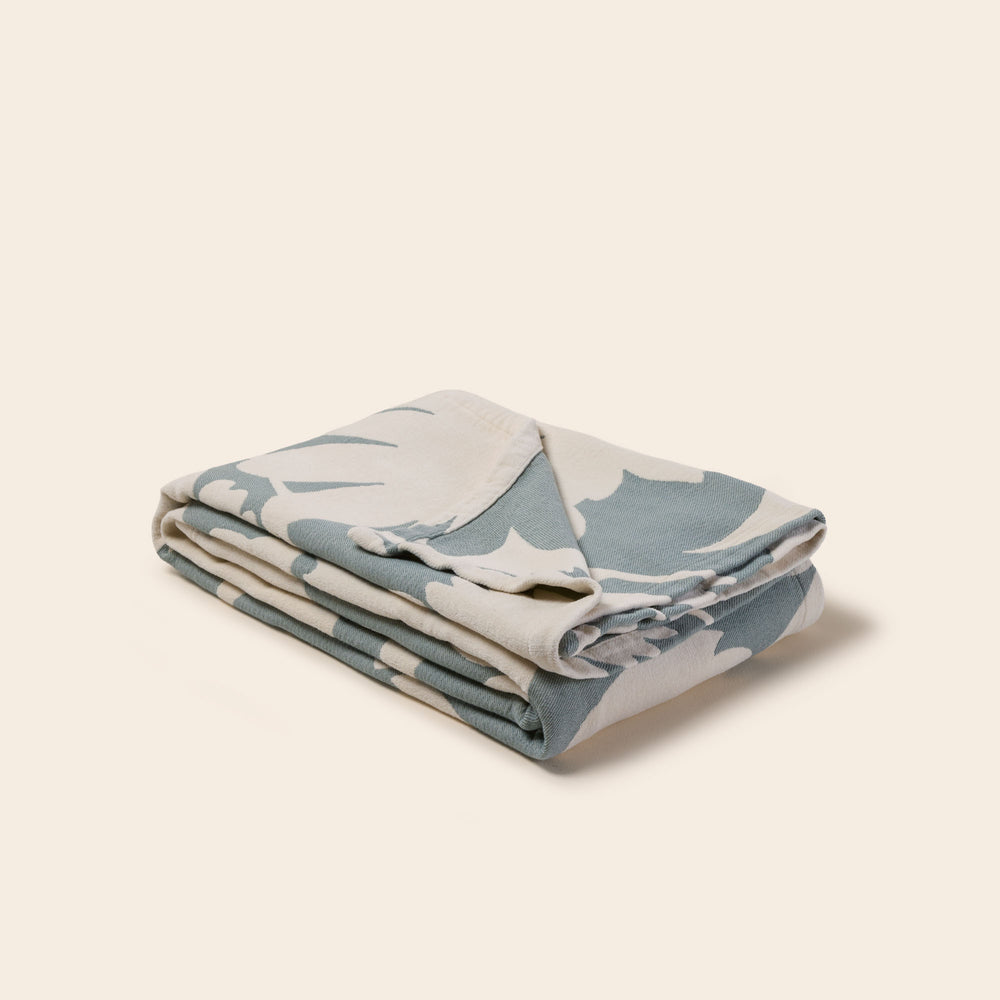 Housse de couette FLAURIA ivoire et vert sauge design floral printanier oversize - 5