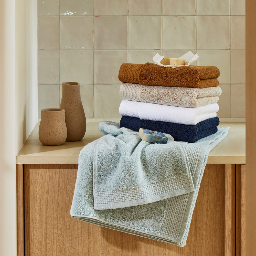 Serviette de toilette AKEMI caramel haut de gamme en tissu éponge - 7