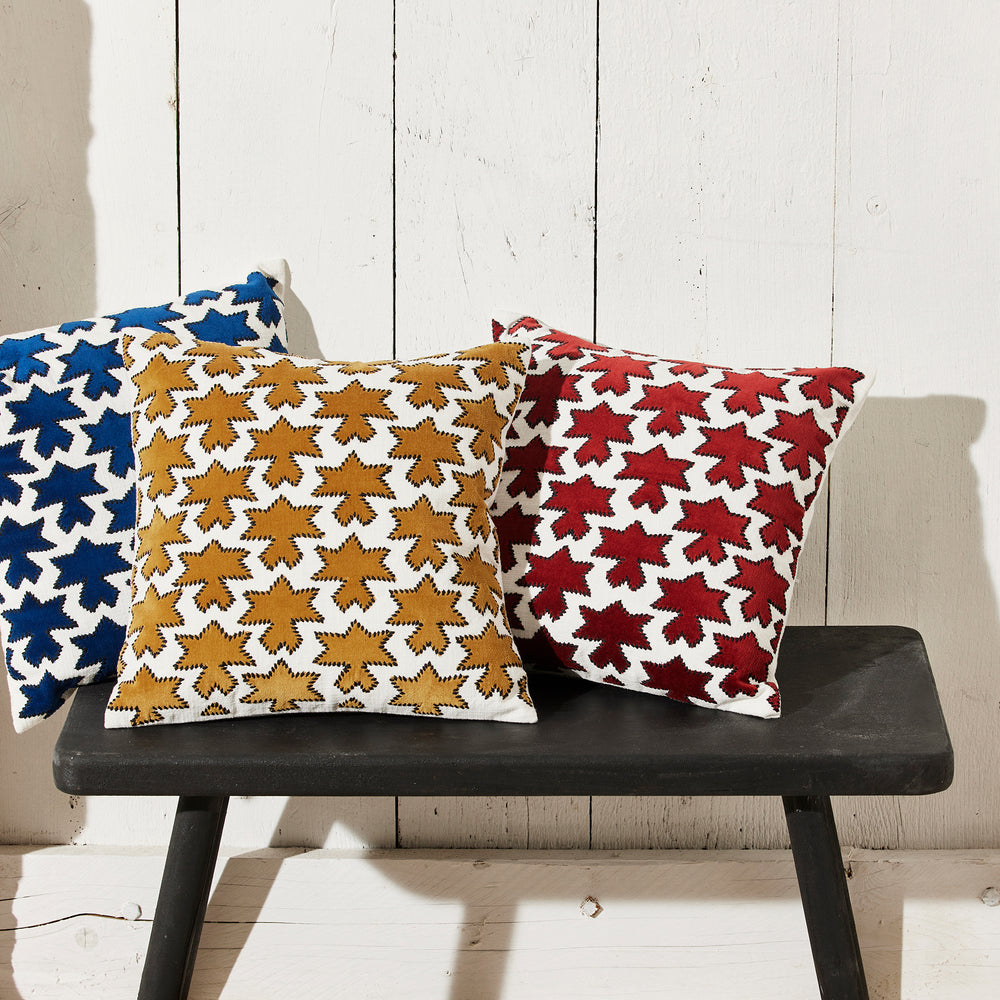 Housse de coussin KAKTUS rouge sangria et blanc Design végétal inspiré du cactus - 4