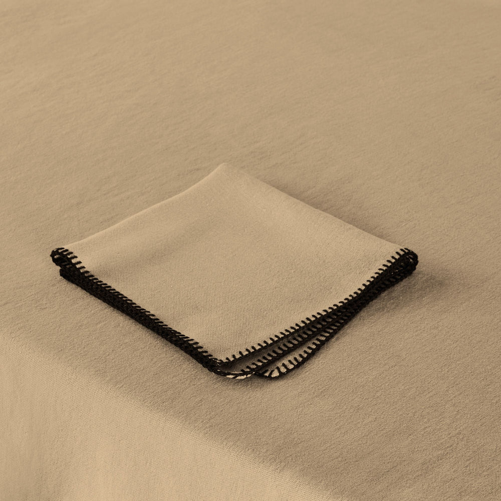 Nappe Rectangulaire Nino à l'Élégance Bohème - 100% Lin Européen Certifié Oeko-Tex™ Beige et Bordure Noire - 8