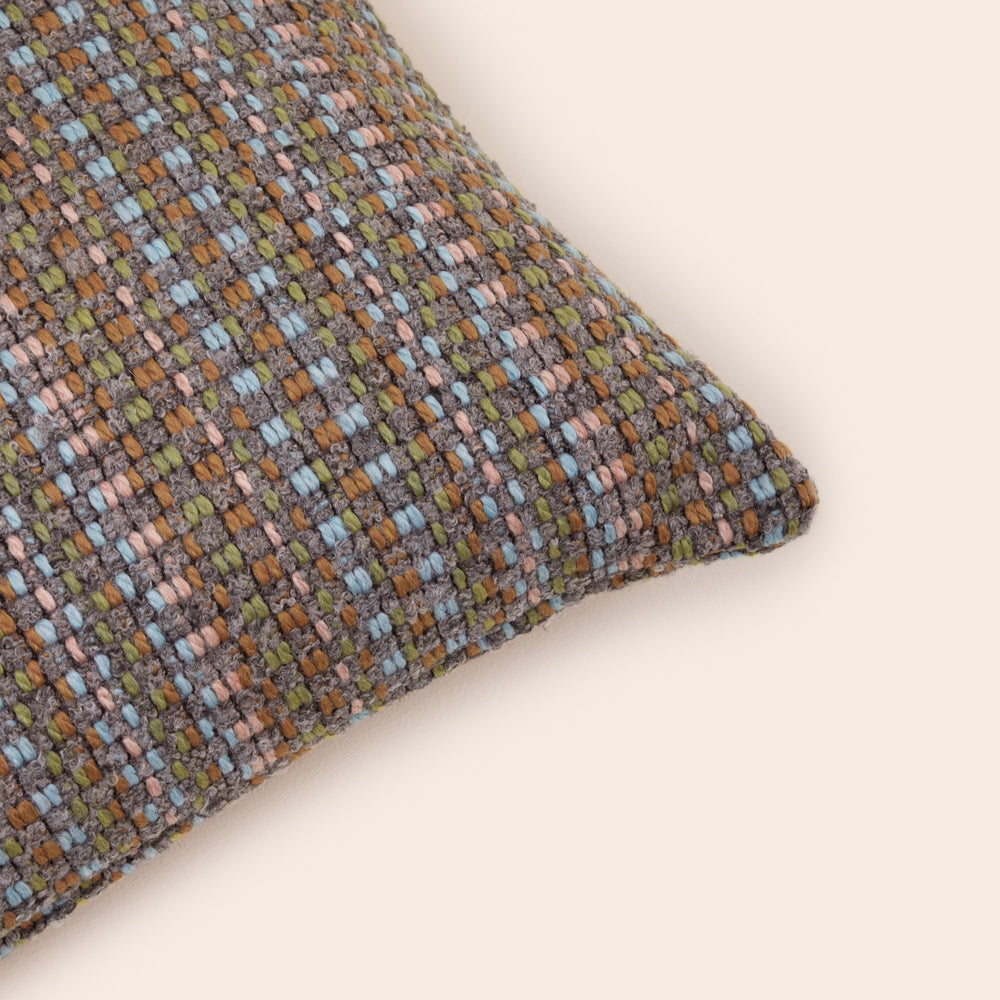 Housse de coussin BRODIE gris et pastels - 2