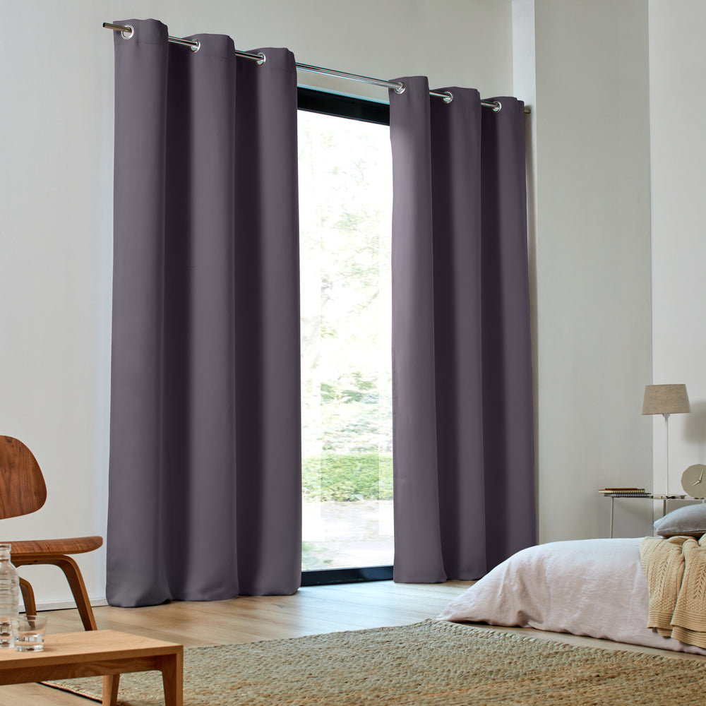 Lot de 2 rideaux occultants gris foncé à œillets - 80% de blocage lumineux - 4