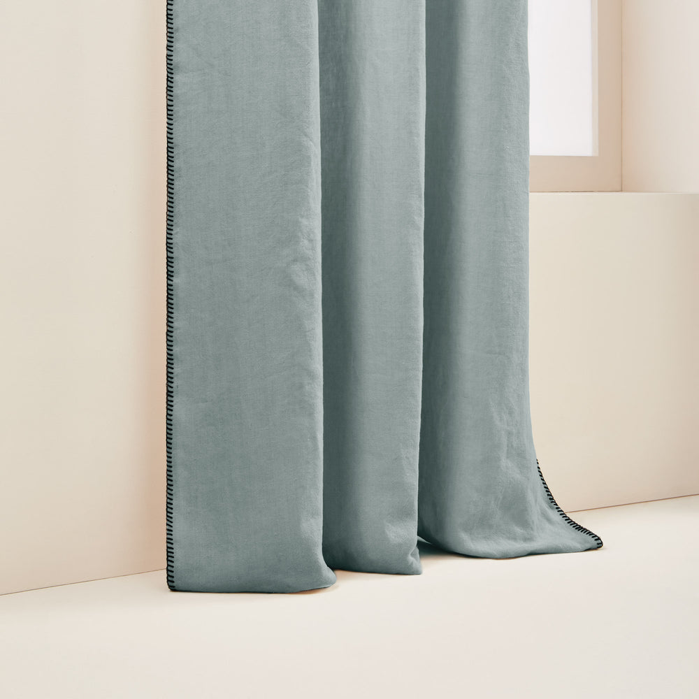Rideau en lin lavé Nino - Oeillets noirs, bordure festonnée et coloris vert de gris - 6