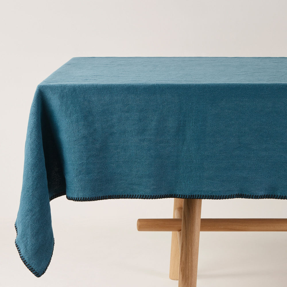 Nappe rectangulaire NINO indigo et feston noir