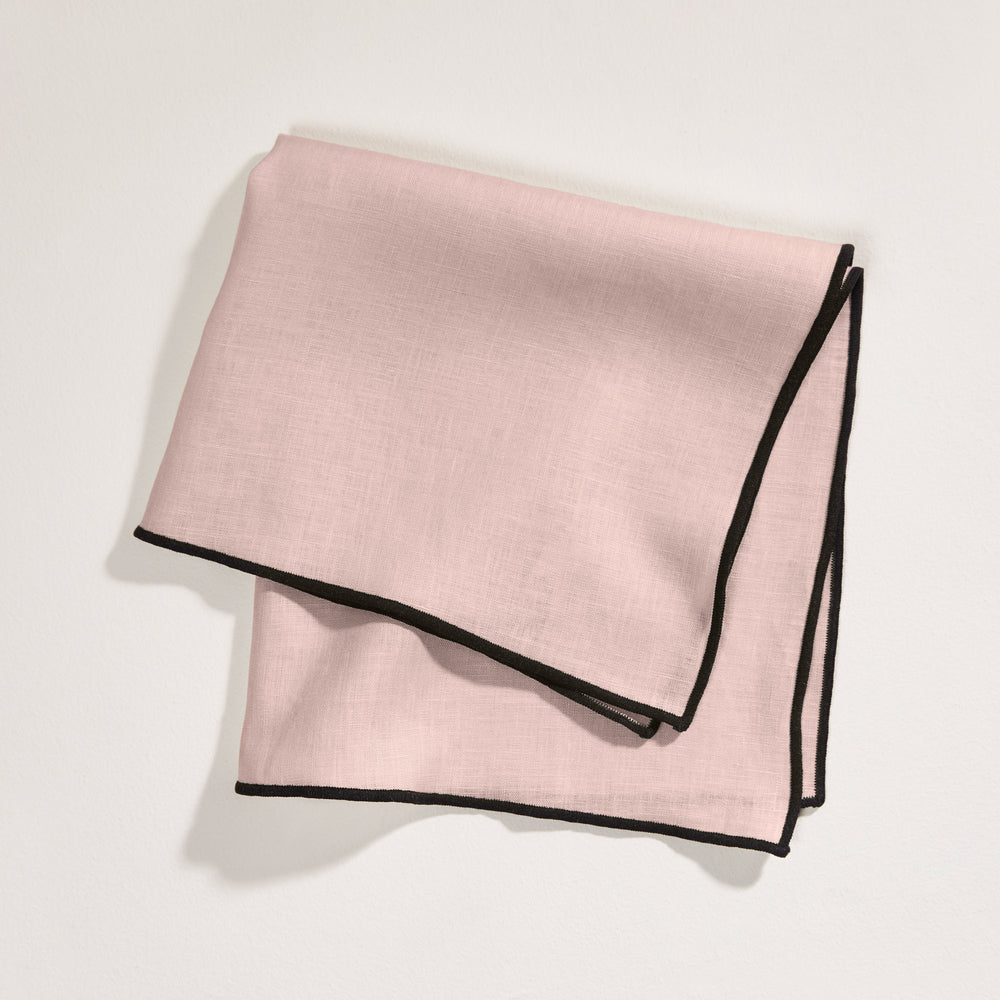 Serviette de table CARLINA en lin lavé rose poudré et bourdon noir - 6