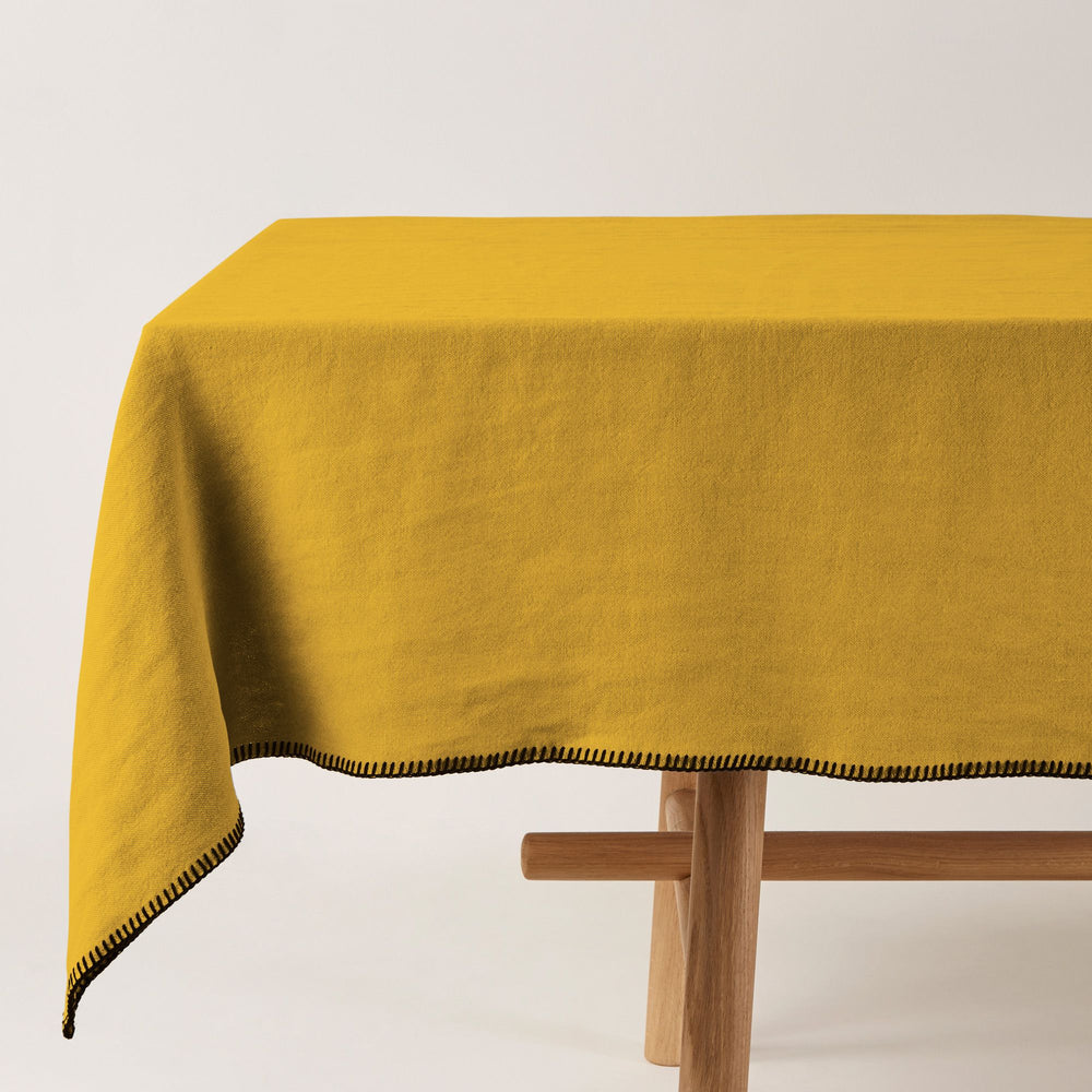 Nappe Rectangulaire NINO en Lin Ocre et Bords Noirs 100% Naturel - 3