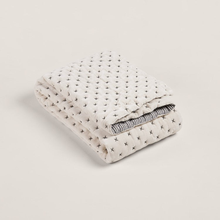 Édredon matelassé MALO en velours de coton doux - Coloris craie
