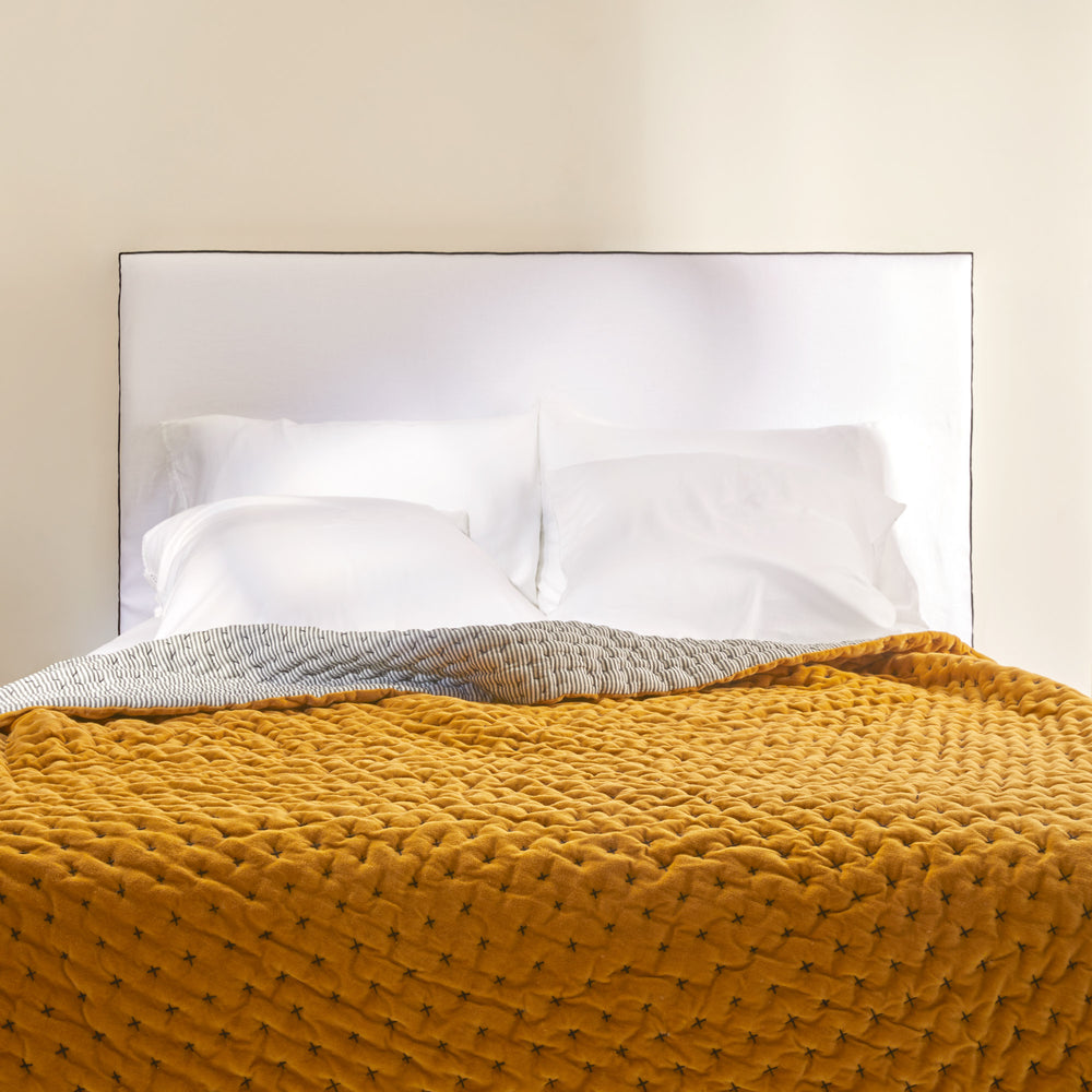 Couvre-lit matelassé MALO en velours de coton ocre - Douceur exceptionnelle et élégance intemporelle - 11
