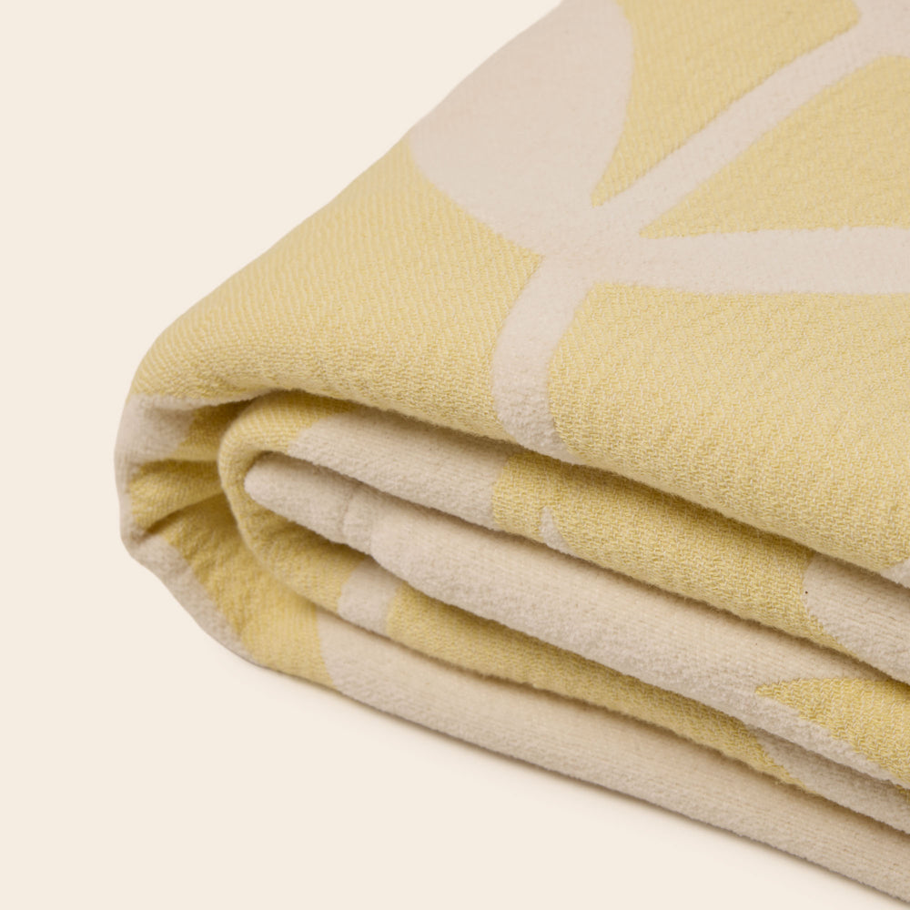 Couvre-lit Floral Oversize FLAURIA Housse de Lit Printemps en Ivoire et Jaune Pastel pour Chambre Chic - 12
