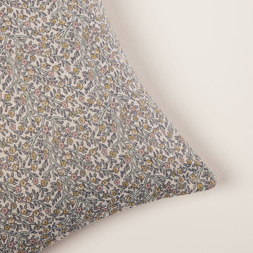 Housse de coussin MAHARA Jacquard Beige et Pastel Design Floral Élégant - 7