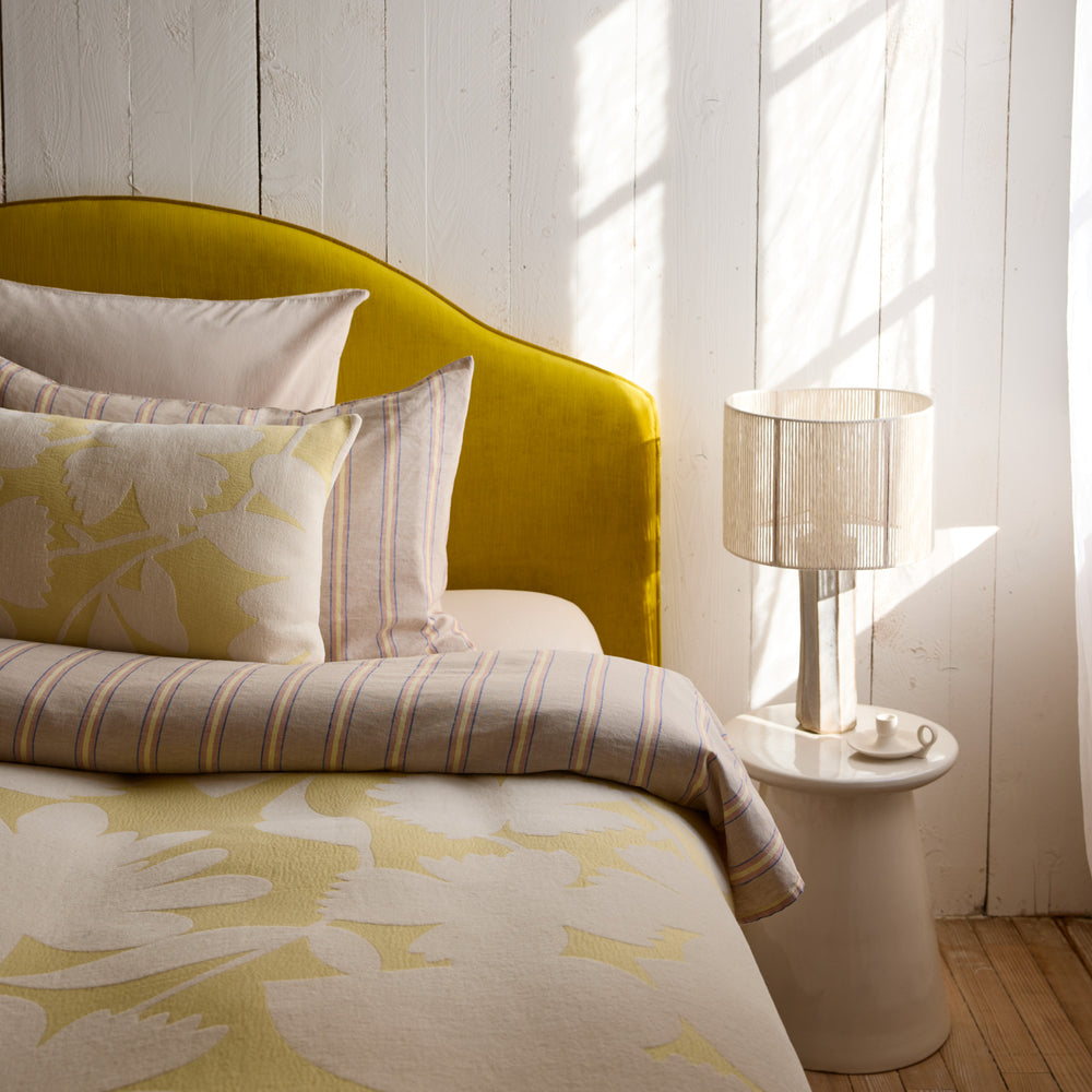 Housse de coussin FLAURIA motif floral printanier oversize ivoire et jaune pastel - 5