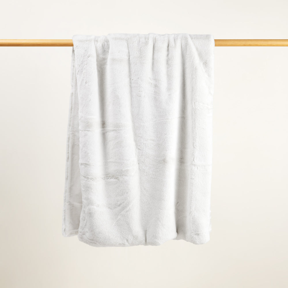Plaid BIANCA blanc hermine - Couverture douillette et élégante pour hiver cosy - 10