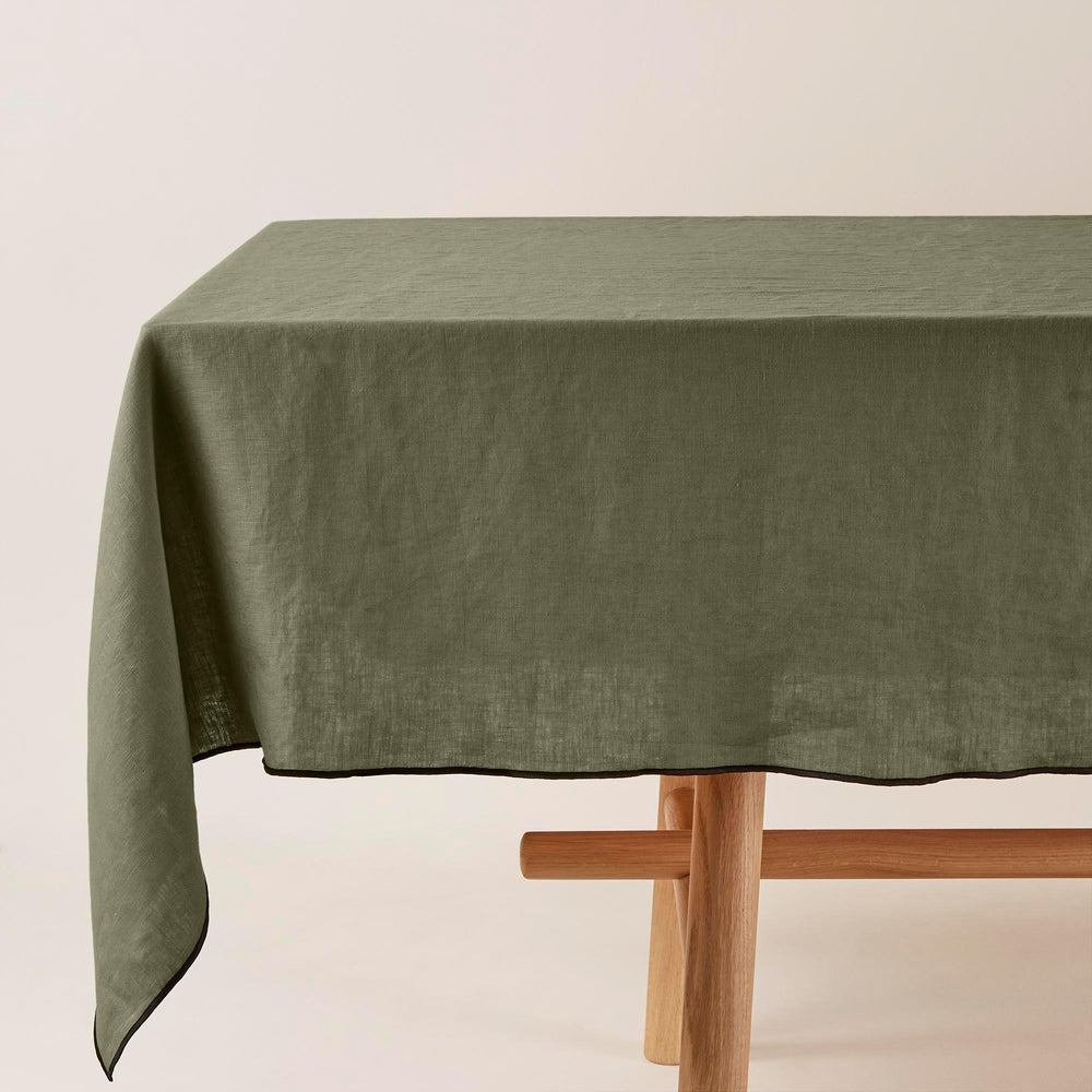 Nappe rectangulaire CARLINA en lin lavé - kaki grisé et bourdon noir - 5