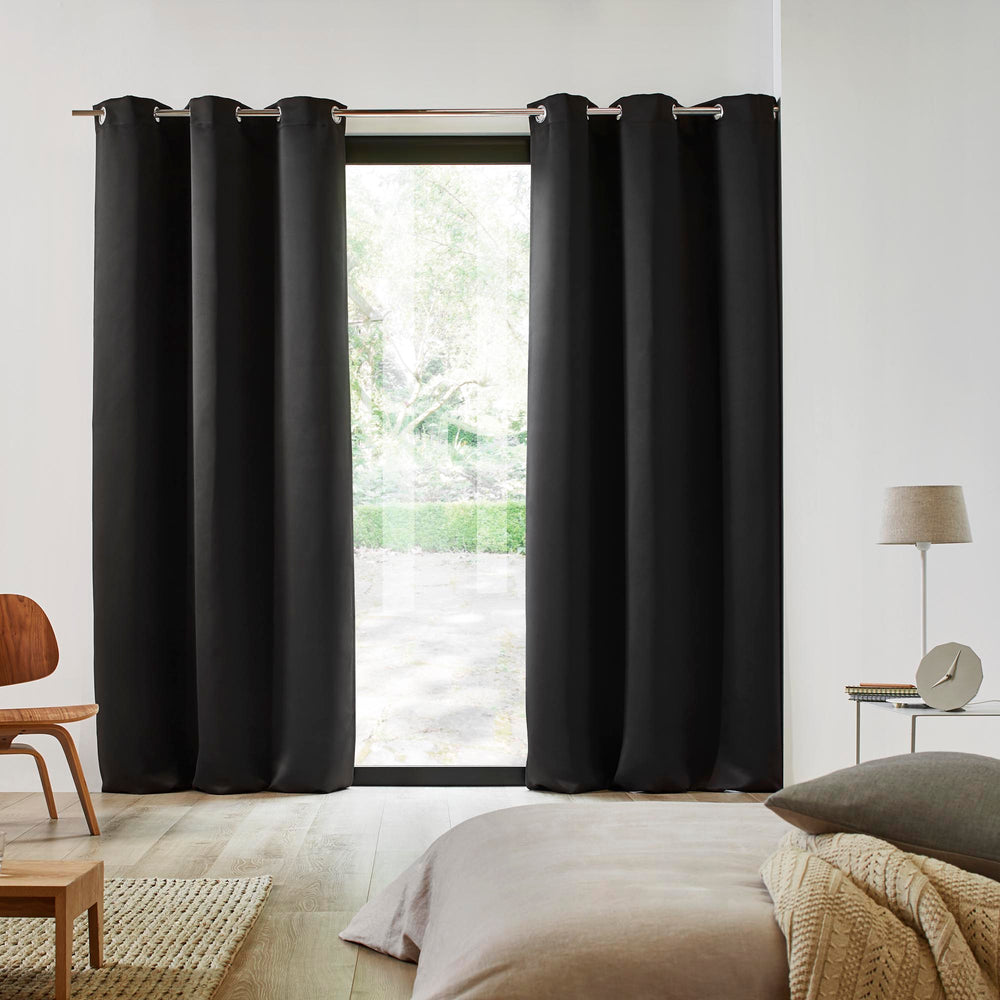 Lot de 2 rideaux occultants à oeillets BLACKOUT noir