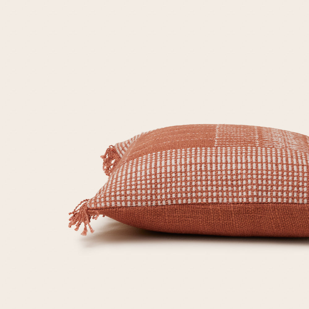 Housse de coussin carrée MELKI – Orange Cuivrée pour un Style Bohème Élégant - 6