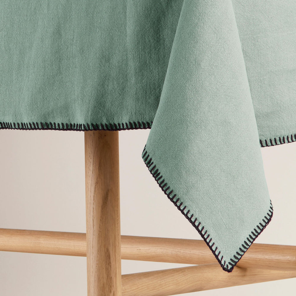 Nappe Rectangulaire NINO 100 % Lin Européen Certifié Oeko-Tex - Vert de Gris avec Feston Noir - 7
